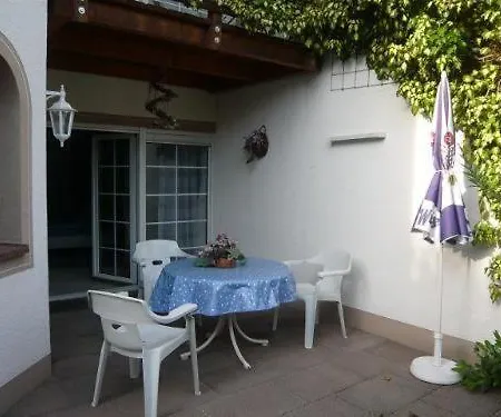 Ferienwohnungen-roder-ferienwohnung-i Apartment
